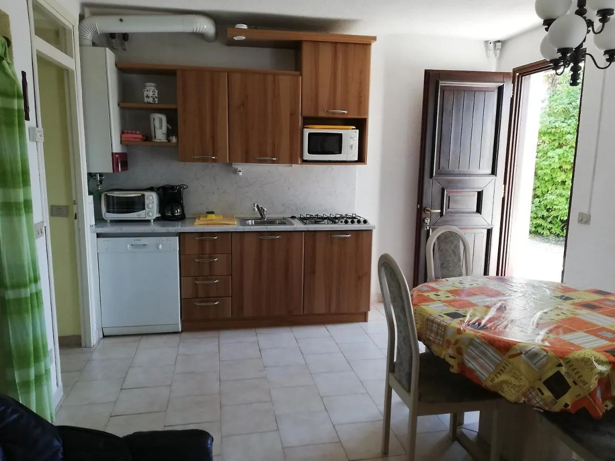 Giardino Apartment Porto Valtravaglia