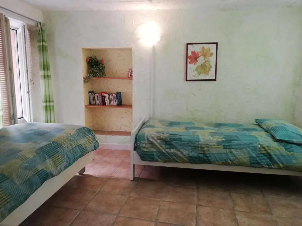 Giardino Apartment Porto Valtravaglia Italy