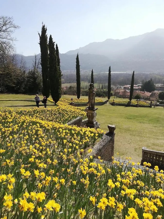 Giardino Apartment Porto Valtravaglia