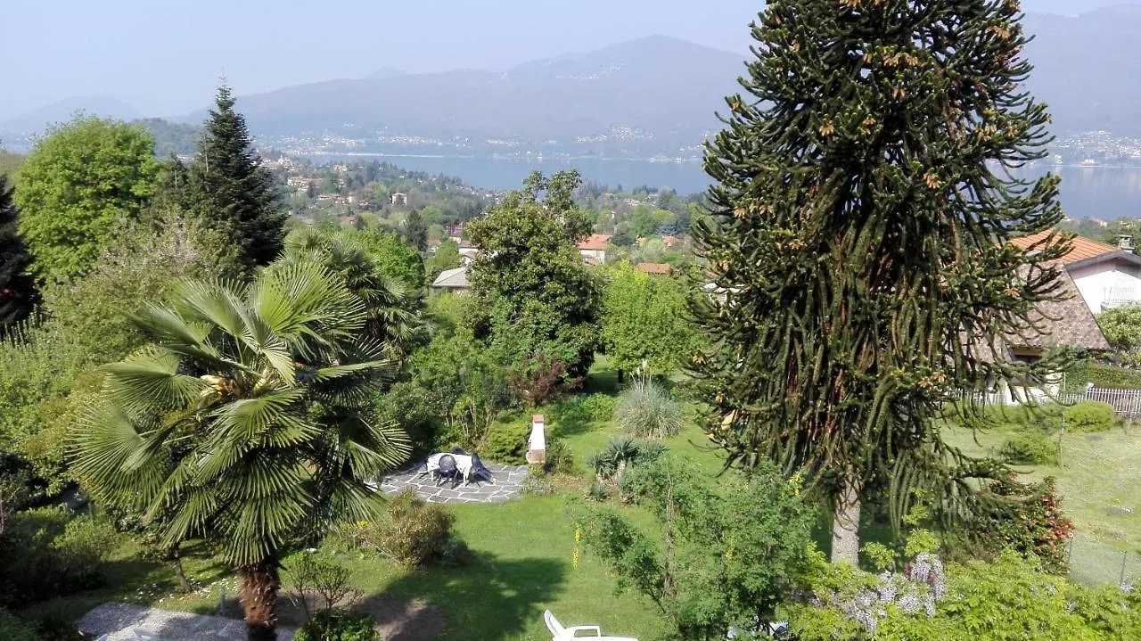 Giardino Apartment Porto Valtravaglia