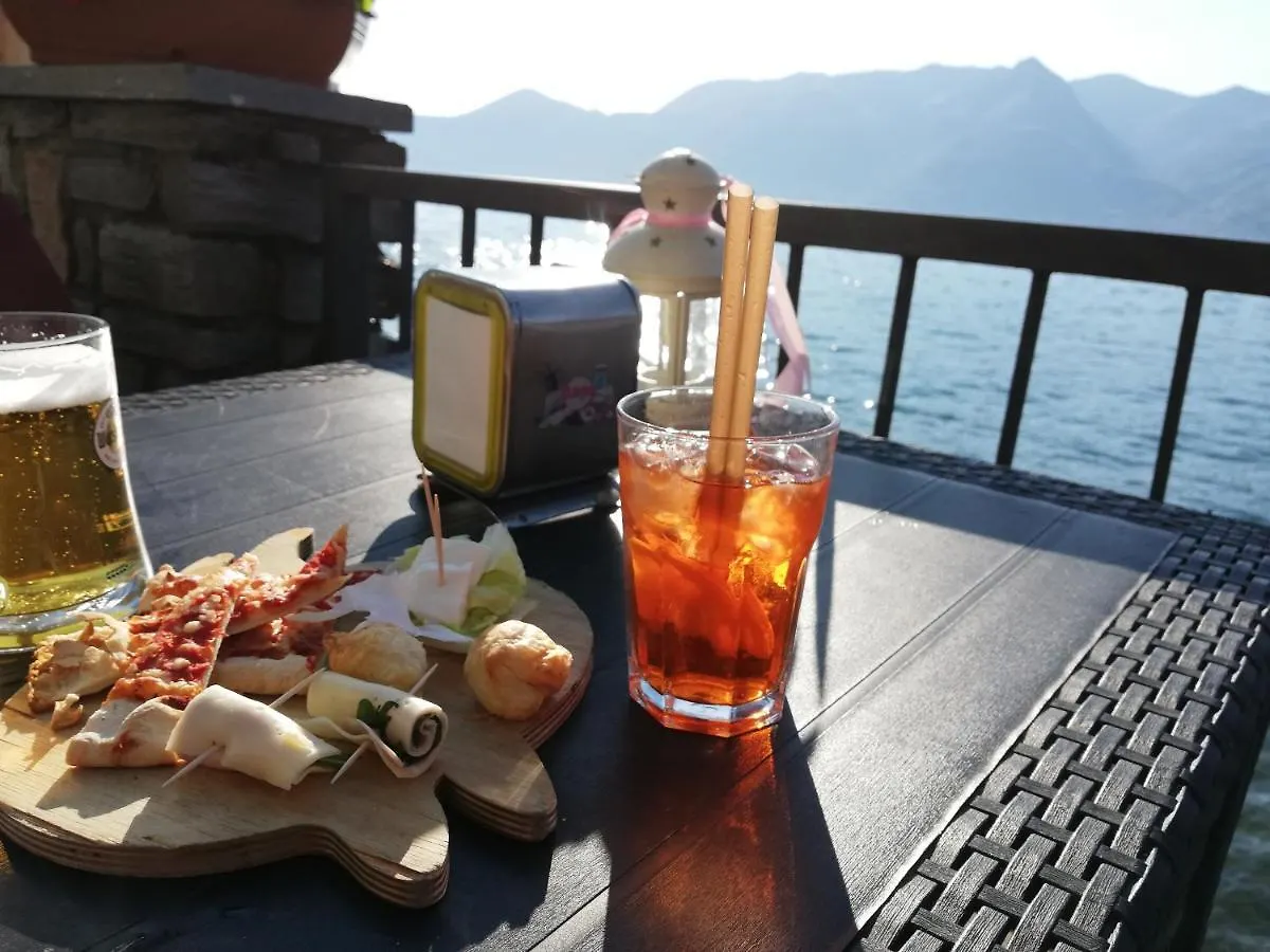 Giardino Apartment Porto Valtravaglia Italy